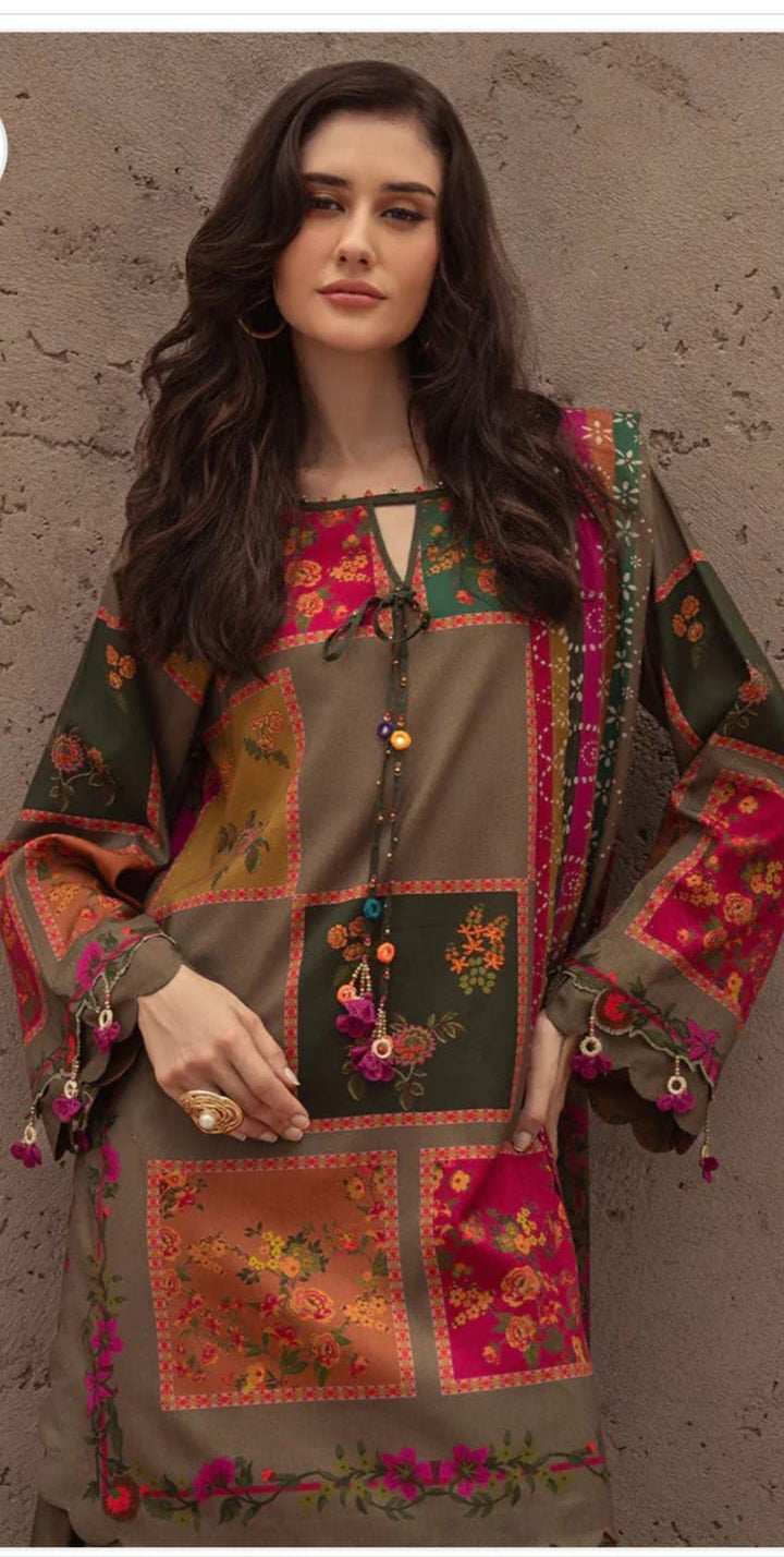 “Mehroon Botanical Luxe – Embroidered Lawn 3-Piece Suit”