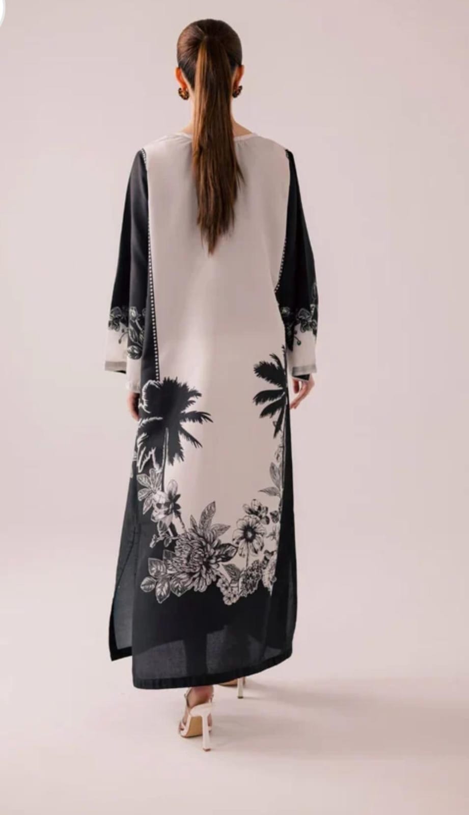 Elegant Black & White Printed Lawn Suit – Floral & Palm Tree Design