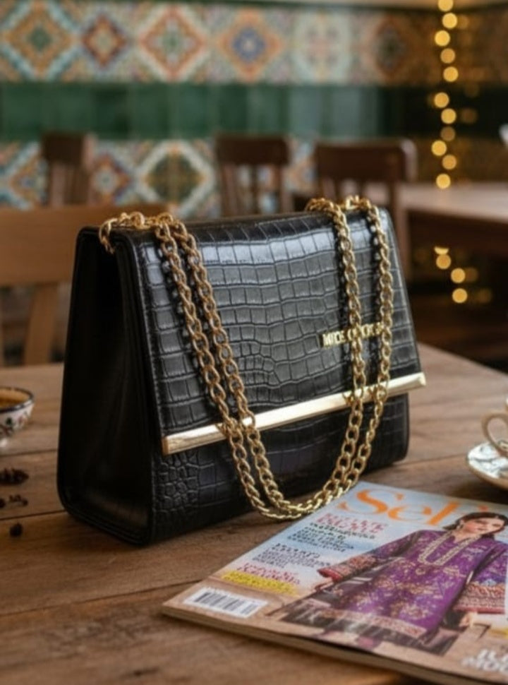 👜 Stylish Women’s Handbag | Trendy & Elegant